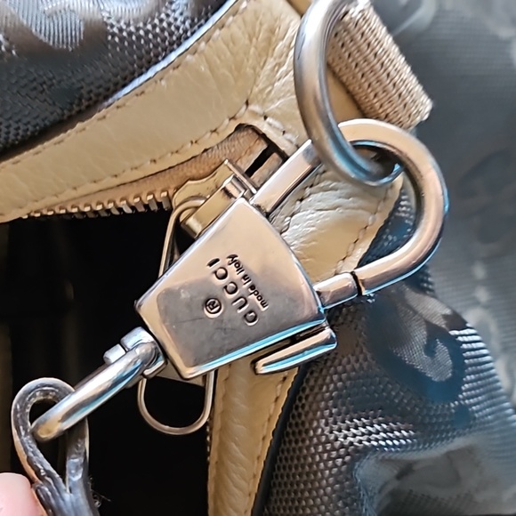 NWOT GUCCI Monogram Gray Cream Whitw Nylon Leather Off The Grid Duffle Bag Strap - Picture 8 of 8